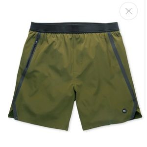 Outerknown endurance lined volley size small
